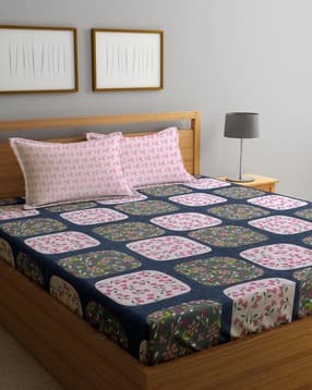 300 TC Floral Print King Size Bedsheet with Pillow Covers-image-18