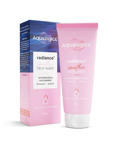 Aqualogica Radiance+ Smoothie Face Wash