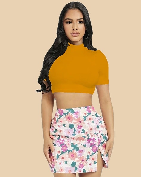 Yellow fitted 2025 crop top