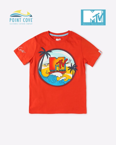 Red store mtv shirt