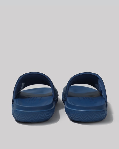 Nike benassi slides discount blue