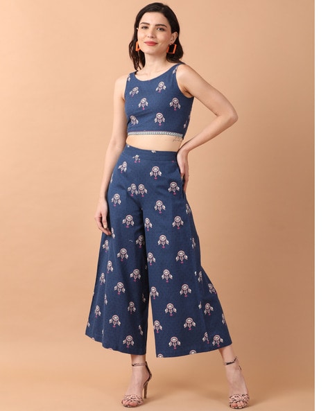 HOUSE OF JAMOTI Jacket Set  Buy HOUSE OF JAMOTI Ruby Red Crop Top Flared  Pant With Shrug Set of 3 Online  Nykaa Fashion