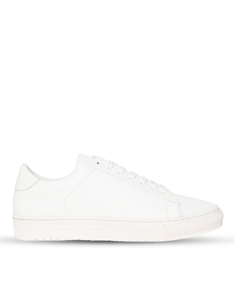 Steve Madden SM-1556 Low-Top Lace-Up Sneakers