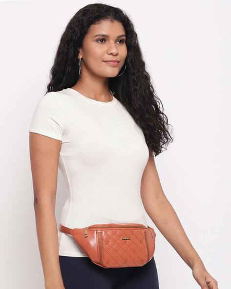 New GUESS Handbags, Crossbodies & Satchels