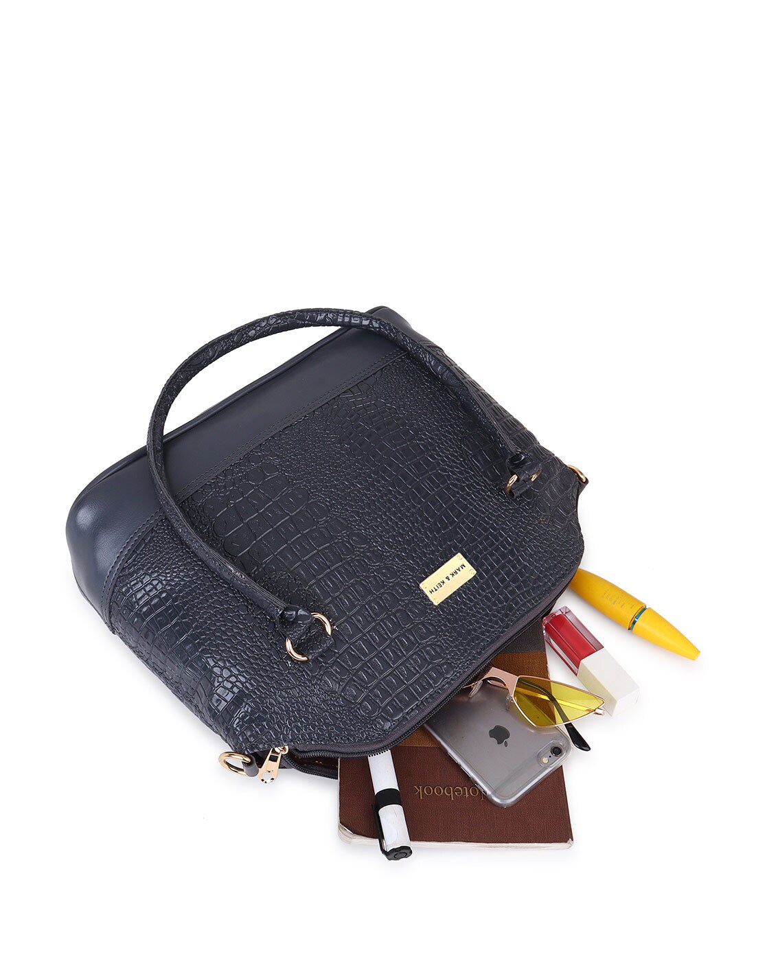 Oriflame & Brush Brisk - Safari Small Bag . Actual Price - 3250 rs Sale  Price - 2275 rs | Facebook