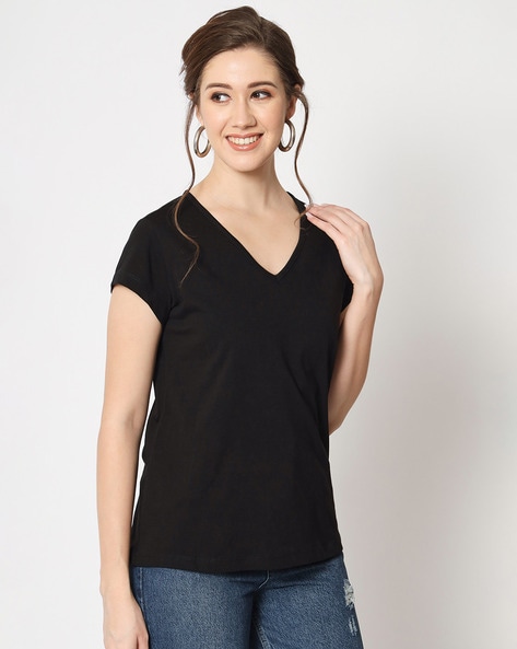 T shirt neck store loose