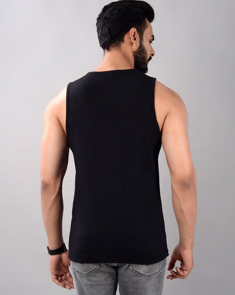 Buy Black Vests for Men by VILLAIN Online