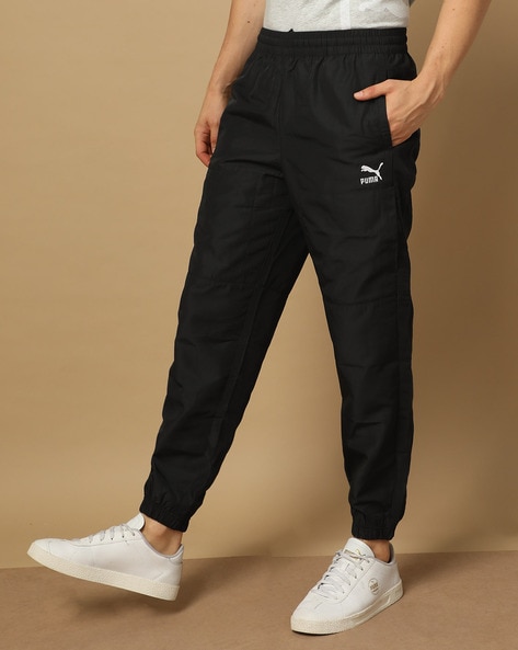 Puma Mens Essential Logo Sweat Athletic Pant, Color Closed Puma Black, Size  XL : Buy Online at Best Price in KSA - Souq is now Amazon.sa: Fashion