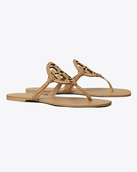 Tory burch 2024 sandals near me