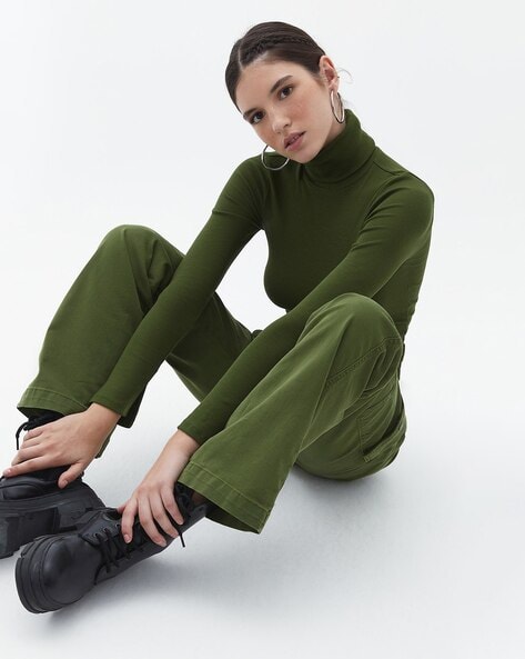 Mid-Rise Flat-Front Cargo Pants