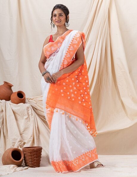 Dhakai jamdani saree in white and black