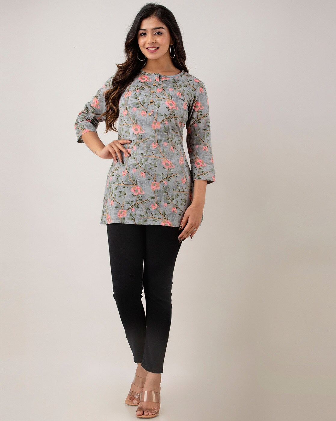 Buy Black Kurtis & Tunics for Women by SHOWOFF Online | Ajio.com