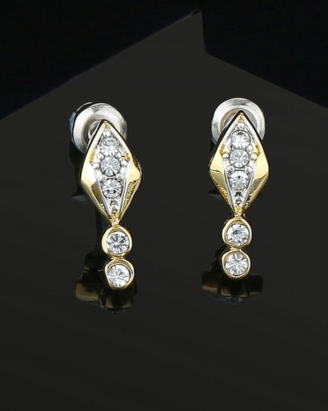 Daily wear diamond earrings #diamondjewelry #dailywearearrings #vvsdiamonds  #elegant #dubaiblogger #fashionista #lovefordiamonds… | Instagram