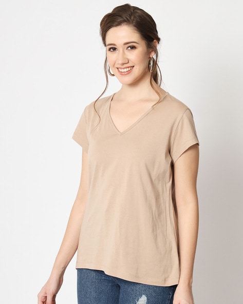 loose fit v neck t shirt