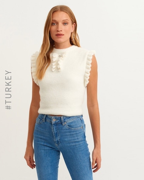 Fitted Vest Pullover with Ruffles