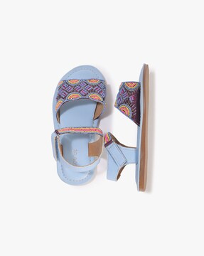 Young girls online sandals