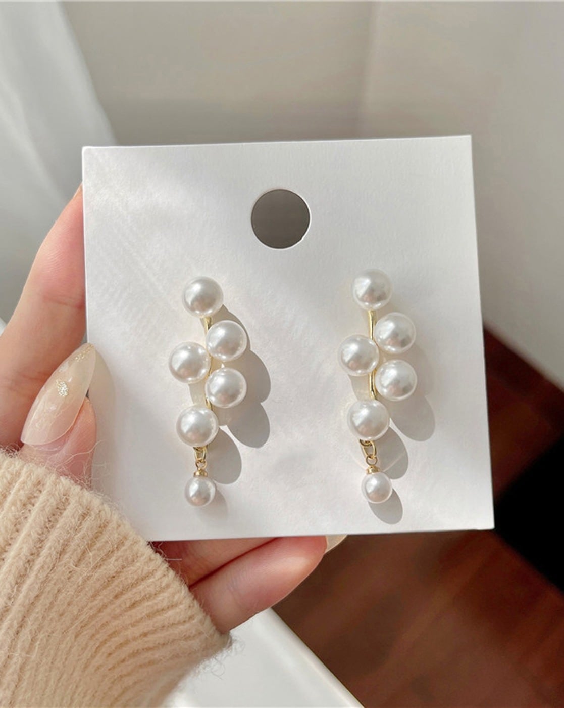White Pearl Tops Earrings with Floral Design and Enamel Work - Daffodil  Enamel Floral Stud Earrings by Blingvine