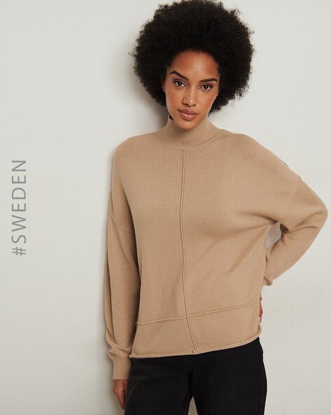 Women Ribbed White Pullover with Mock Turtleneck