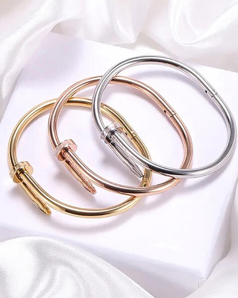 Trend Spotting : Yellow Gold Bangles | HPerry Jewelers