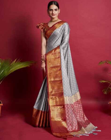 Grey with Red Border Linen Saree at Rs 2999.00 | Cotton Linen Saree, लिनन  साड़ी - Charkha Tales, Lucknow | ID: 2852088627391