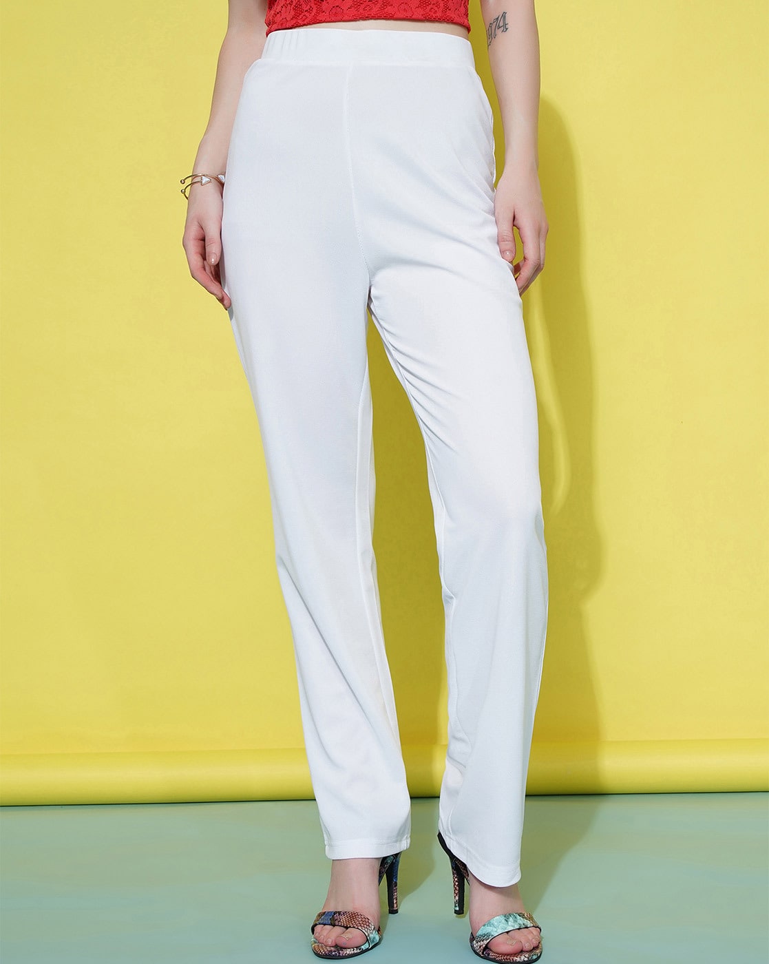 White Trousers Are The 2023 Summer Trend We Can't Stop Thinking About