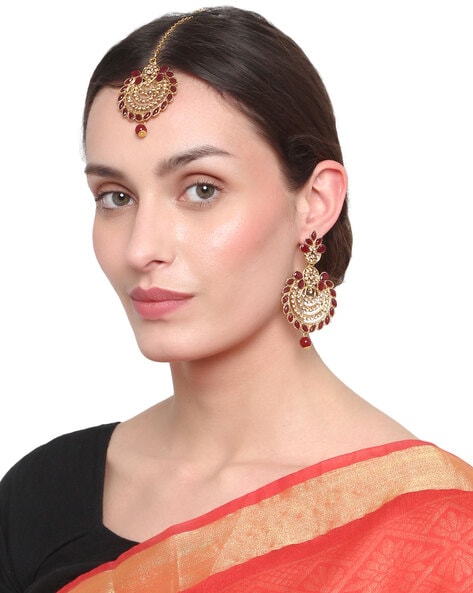 LIVE EVIL Maang Tikka With Earrings Set Maroon Gold Plated Kundan & Pearl  Earring Set with Maang Tikka for Women Kundan Pearl Drop Fashion Jewellery  For Girls : Amazon.in: Fashion