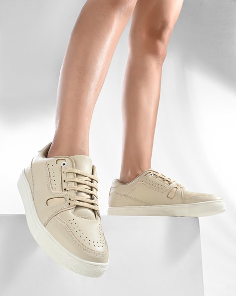 Nike Tech Hera Womens Lifestyle Shoes Beige DR9761-002 – Shoe Palace