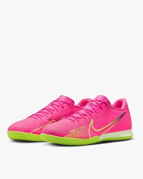 NIKE ZOOM VAPOR 15 ACADEMY TF Football Shoes For Men - Buy NIKE ZOOM VAPOR  15 ACADEMY TF Football Shoes For Men Online at Best Price - Shop Online for  Footwears in India