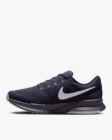 Nike gray clearance running shoes price