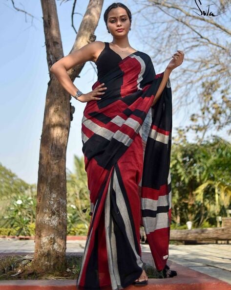 Buy VASTRANAND Women Black Linen Blend Striped Saree Online at Best Prices  in India - JioMart.