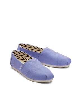 Toms Store Online Buy Toms products online in India. Ajio