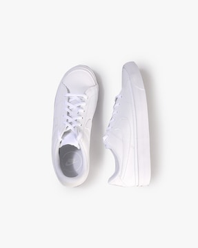 Boys all white hot sale tennis shoes