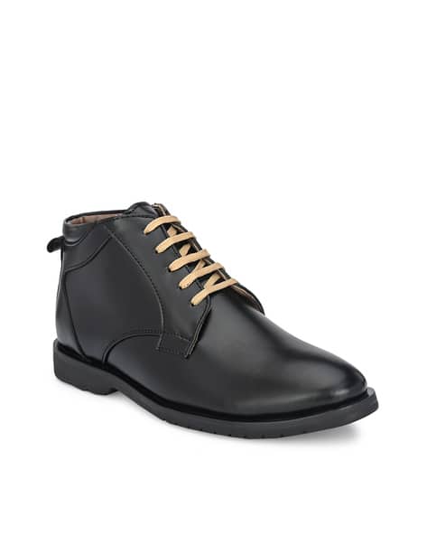 JOHN KARSUN Round-Toe Lace-Up Boots