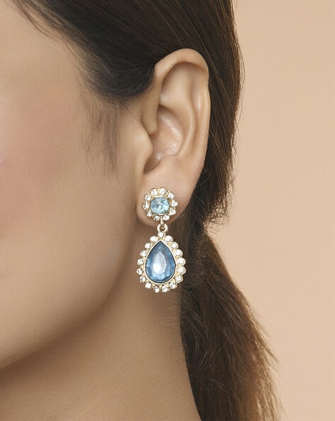 Kate Middleton's Accessorize earrings that she wore during her trip to  Pakistan | Kate middleton earrings, Kate middleton, Fashion earrings