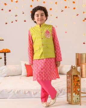 Leaf Print Kurta Pyjamas Set with Jacket