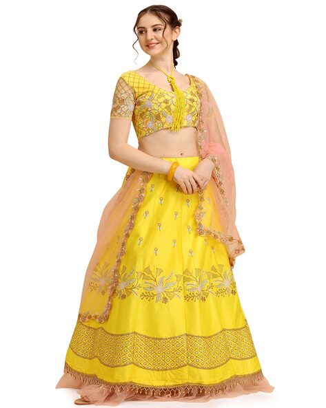 Haldi dress for Bride sister | Choli designs, Haldi dress, Designer lehenga  choli