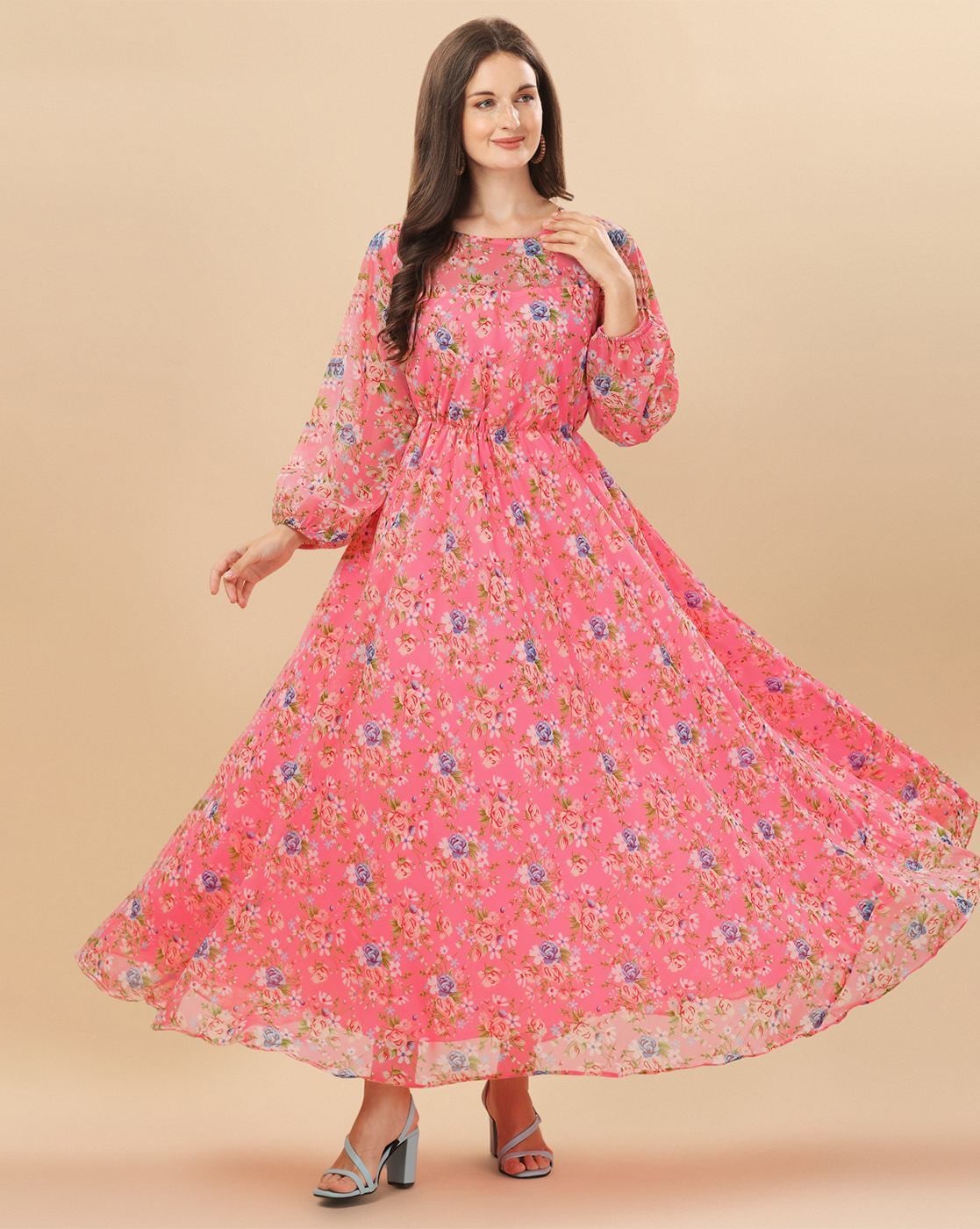 Western Dresses in Pakistan | Long Frocks and Maxi Designs (2021)