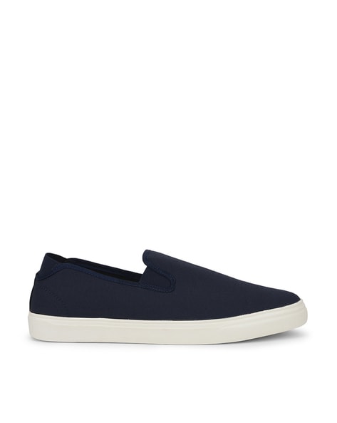 Old navy store casual shoes