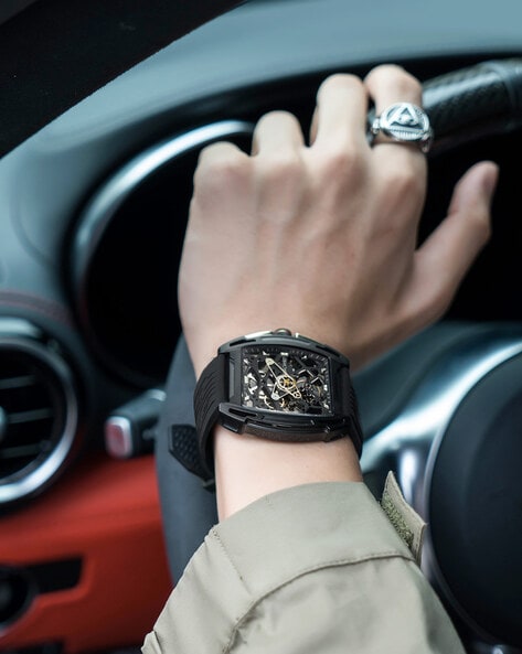 Z062-SISI-W5BK Analogue Wrist Watch