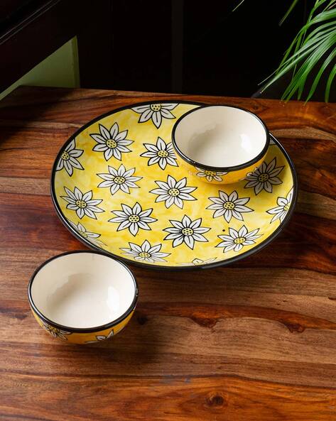 Buy Yellow Serveware & Drinkware for Home & Kitchen by