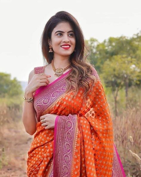 Portrait of Pretty Young Indian Girl Wearing Traditional Saree and  Jewellery, Playing with Colors and Posing Fashionable with Stock Image -  Image of outdoor, colourful: 215085367