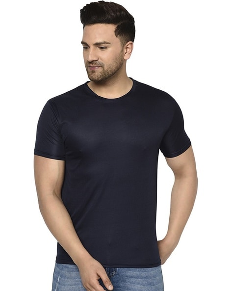 Black t best sale shirt under 200