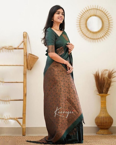 Buy Wine Sarees for Women by GHETU Online | Ajio.com