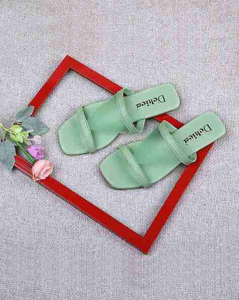 Girls slippers online flat