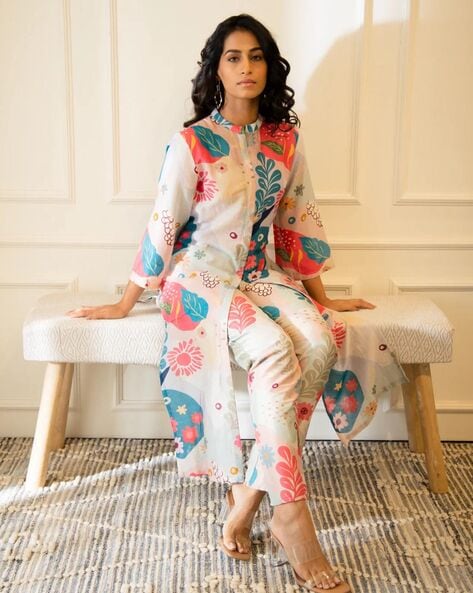 Buy Pink Floral Printed Kurta with Trousers AS56929