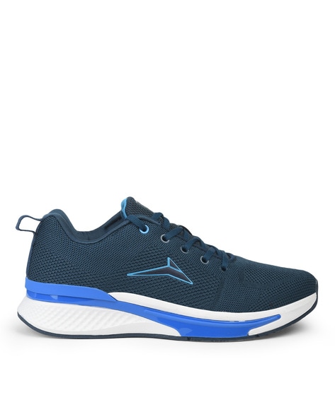 Sports shoes offer on sale price