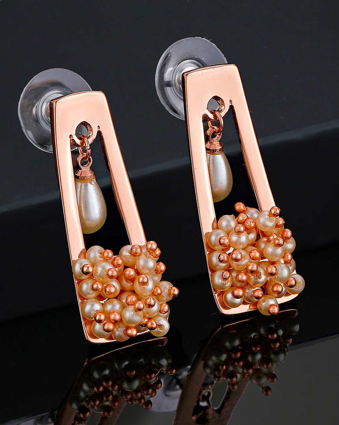 The Vibrant Gleamy Pearl Earrings in White  Cream  Cippele