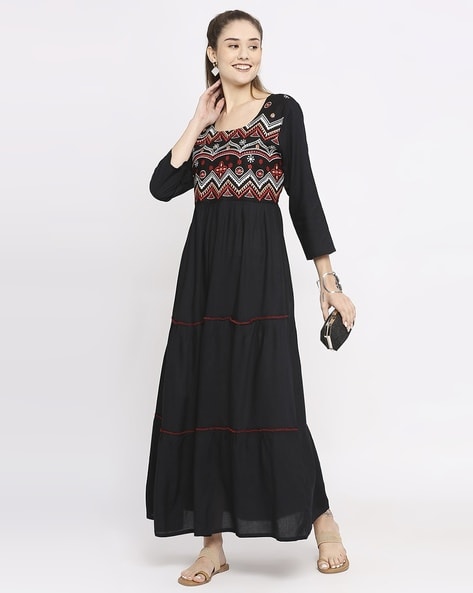 Buy ZRI Black Embroidered Kurta Online at Best Prices in India