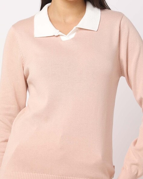 Pullover sweater with outlet collar