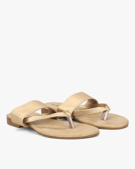 Calvin klein saurin sales flat sandals